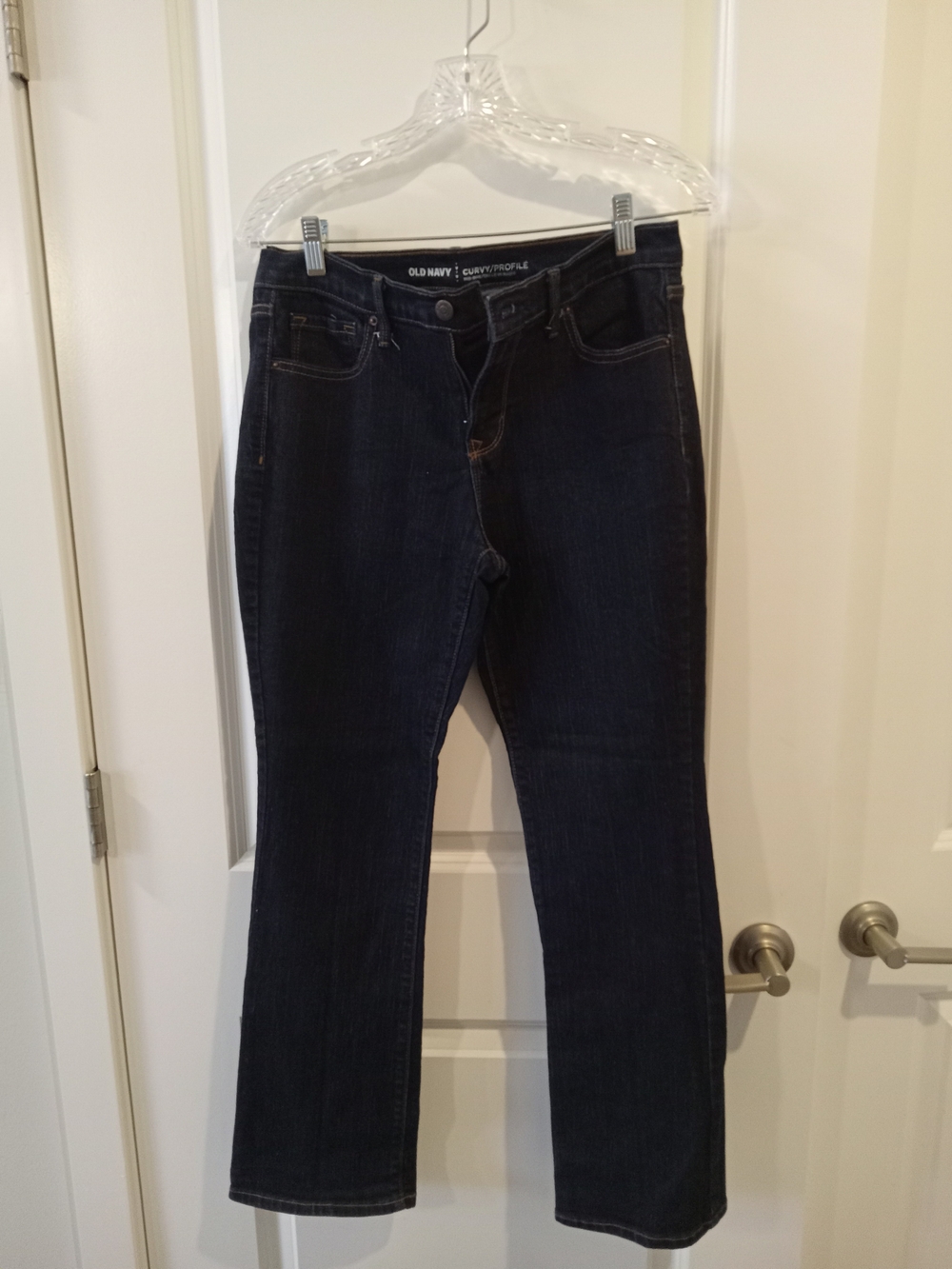 Old Navy Women's Curvy Bootcut Jeans, Size 6 Short